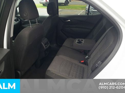 Used 2024 Chevrolet Equinox LT FWD image 19