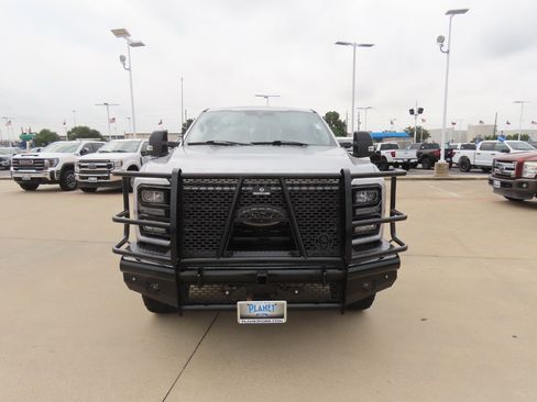 Used 2024 Ford F250 4x4 Crew Cab Super Duty image 5