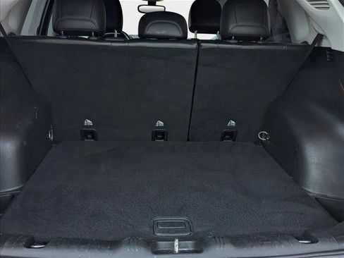 Used 2018 Jeep Compass Latitude image 6