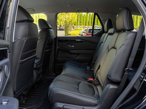 New 2025 Honda Pilot EX-L image 11