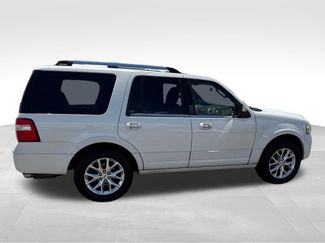 Used 2015 Ford Expedition Limited w/ Equipment Group 301A AWD/4WD video 3