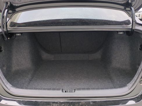 Used 2018 Honda Accord Sport image 31