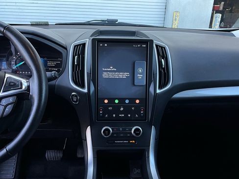 Used 2024 Ford Edge SEL image 15