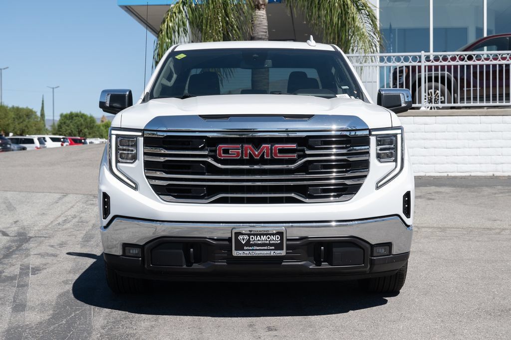 Used 2026 GMC Sierra 1500 SLT RWD image 3