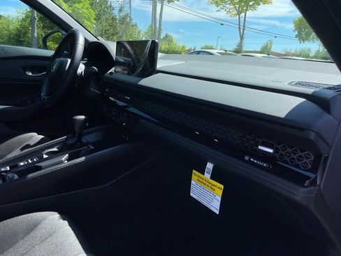 Certified 2025 Honda Accord Sport image 34
