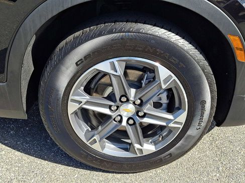 Used 2025 Chevrolet Blazer LT AWD/4WD image 8