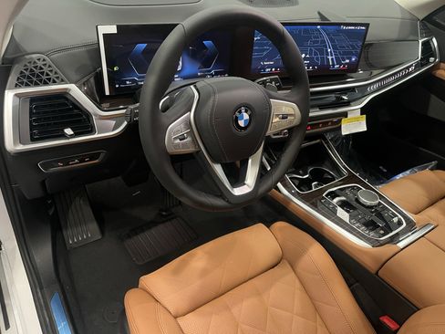 New 2026 BMW X7 xDrive40i image 7