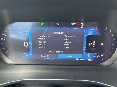 Certified 2025 Volvo XC40 B5 Plus AWD/4WD image 24