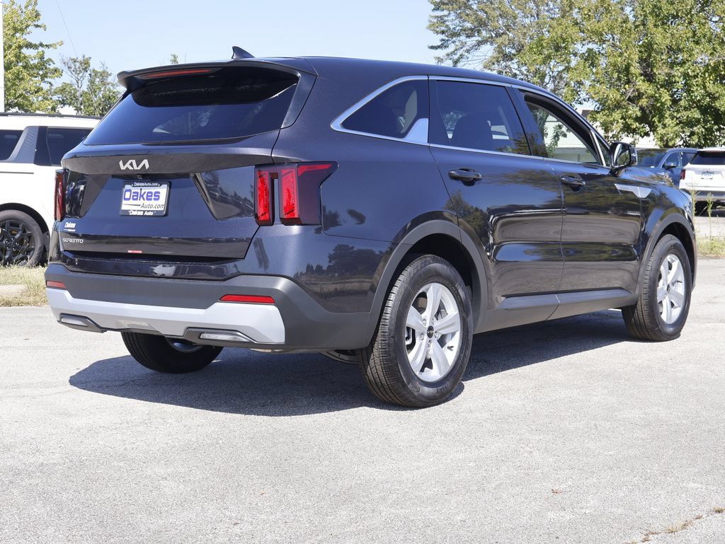 New 2026 Kia Sorento LX FWD image 6