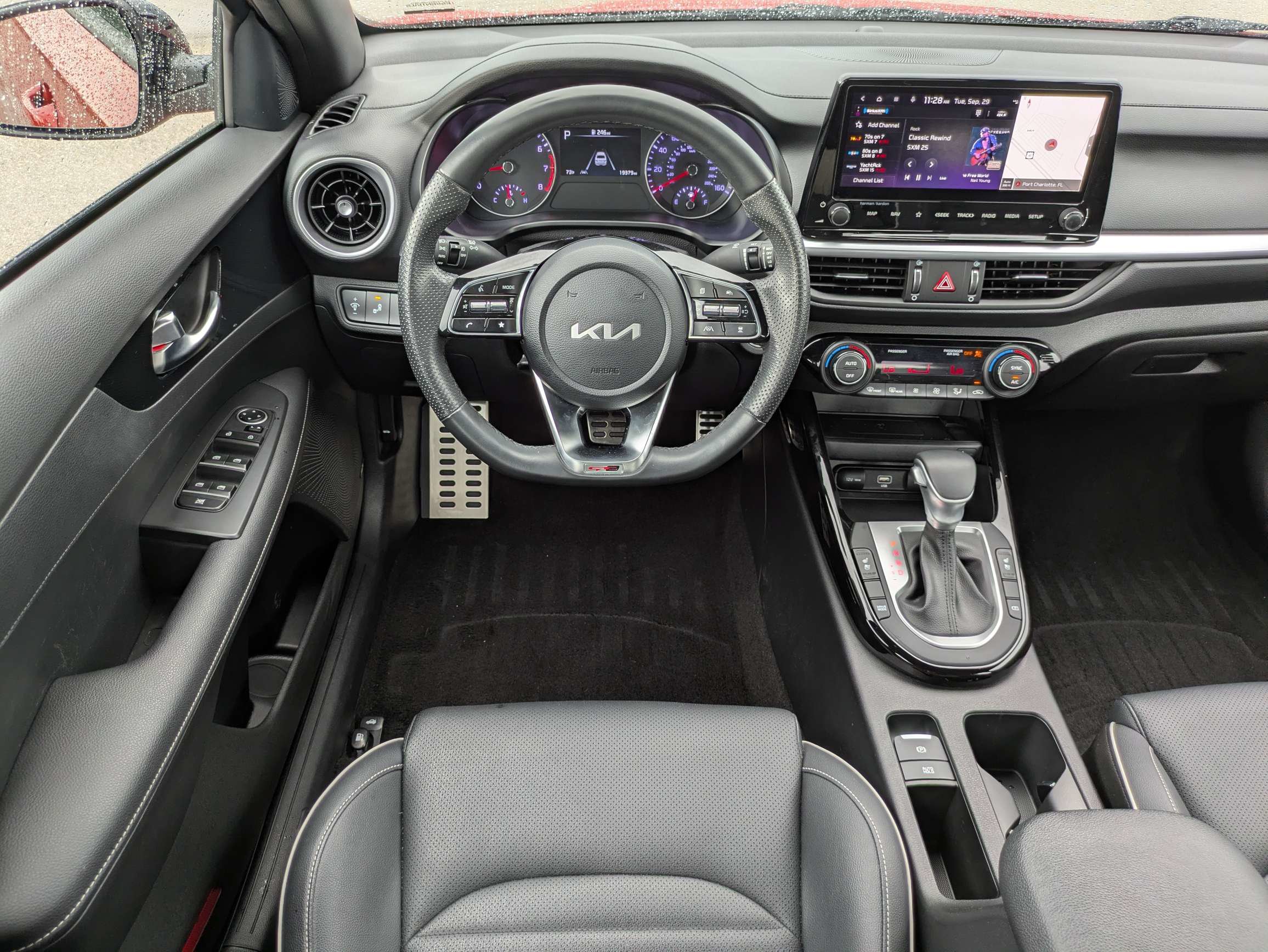 Used 2023 Kia Forte GT-Line w/ GT-Line Premium Package FWD image 15