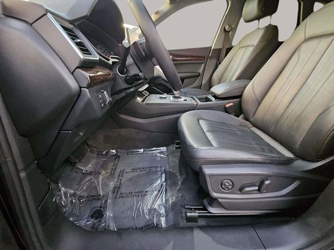 Used 2019 Audi Q5 2.0T Premium image 12