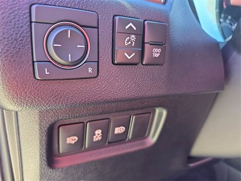 Used 2020 Lexus GX 460 Premium image 29