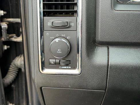 Used 2016 RAM 2500 Laramie AWD/4WD image 19