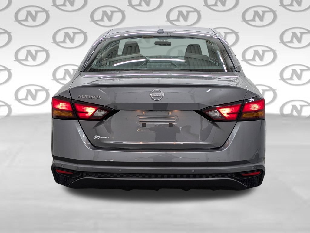 Used 2025 Nissan Altima 2.5 SV FWD image 33
