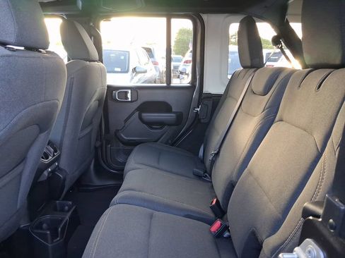 Used 2024 Jeep Wrangler Unlimited Sport AWD/4WD image 9