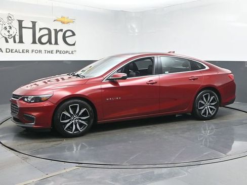 Used 2018 Chevrolet Malibu LT w/ Leather Package FWD image 30