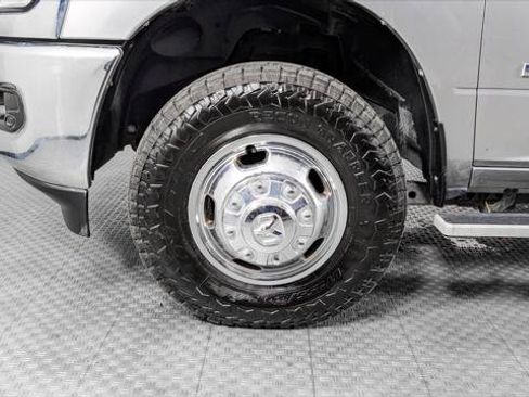 Used 2019 RAM 3500 Big Horn AWD/4WD image 36