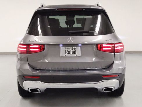 New 2026 Mercedes-Benz GLB 250 4MATIC image 5