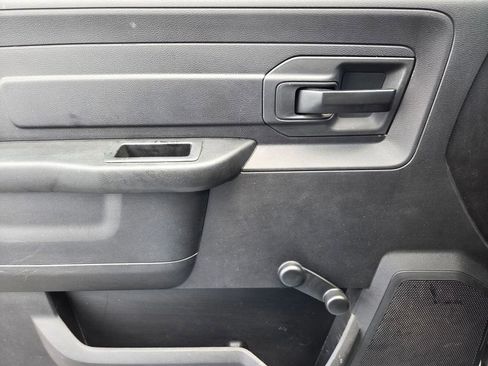 Used 2020 RAM 1500 Tradesman w/ Popular Equipment Group RWD image 31