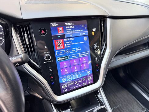 Used 2022 Subaru Outback Premium image 19