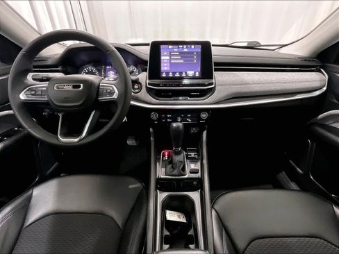 Used 2022 Jeep Compass Latitude w/ Mopar Graphics Package AWD/4WD image 21