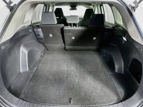 Used 2025 Toyota RAV4 LE AWD/4WD image 29