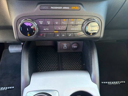 Certified 2022 Ford Bronco Sport Outer Banks AWD/4WD image 34