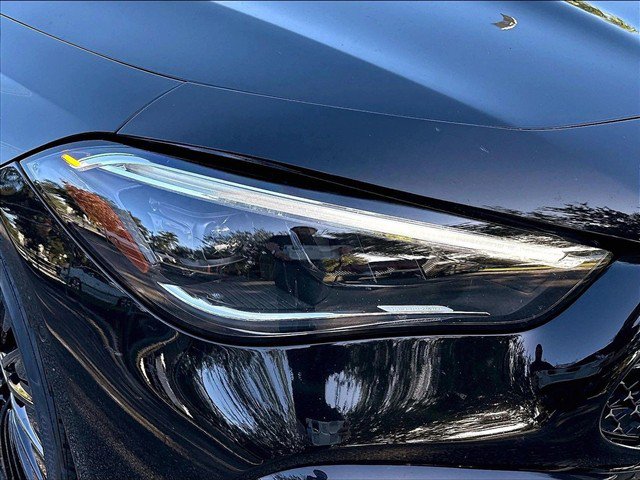 Certified 2024 Mercedes-Benz CLE 300 4MATIC Cabriolet image 29