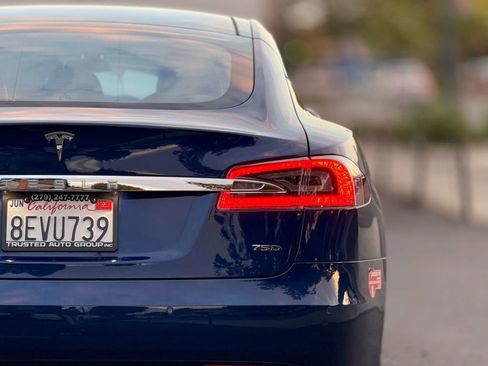 Used 2018 Tesla Model S 75D image 10