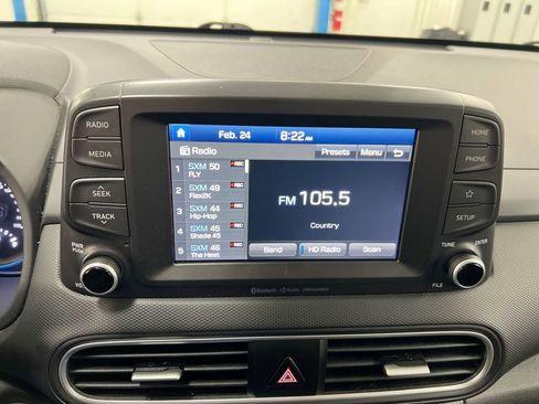 Used 2018 Hyundai Kona SEL image 14