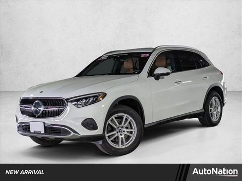 Certified 2025 Mercedes-Benz GLC 300 GLC 300 image 1