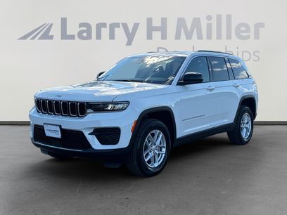New 2026 Jeep Grand Cherokee Laredo