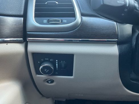 Used 2017 Jeep Grand Cherokee Limited AWD/4WD image 17