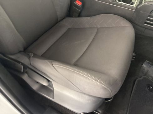 Used 2025 Toyota Tacoma SR5 AWD/4WD image 27
