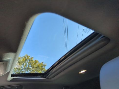 Used 2023 MAZDA MAZDA3 s image 15