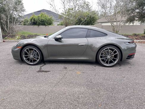 Used 2021 Porsche 911 Carrera RWD image 3