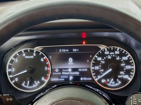 Used 2021 Nissan Rogue SV FWD image 12