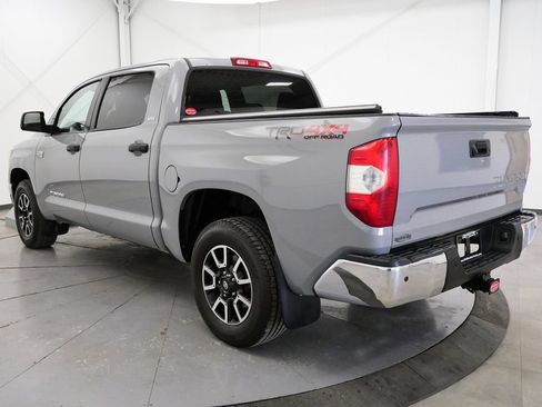 Used 2018 Toyota Tundra SR5 AWD/4WD image 5
