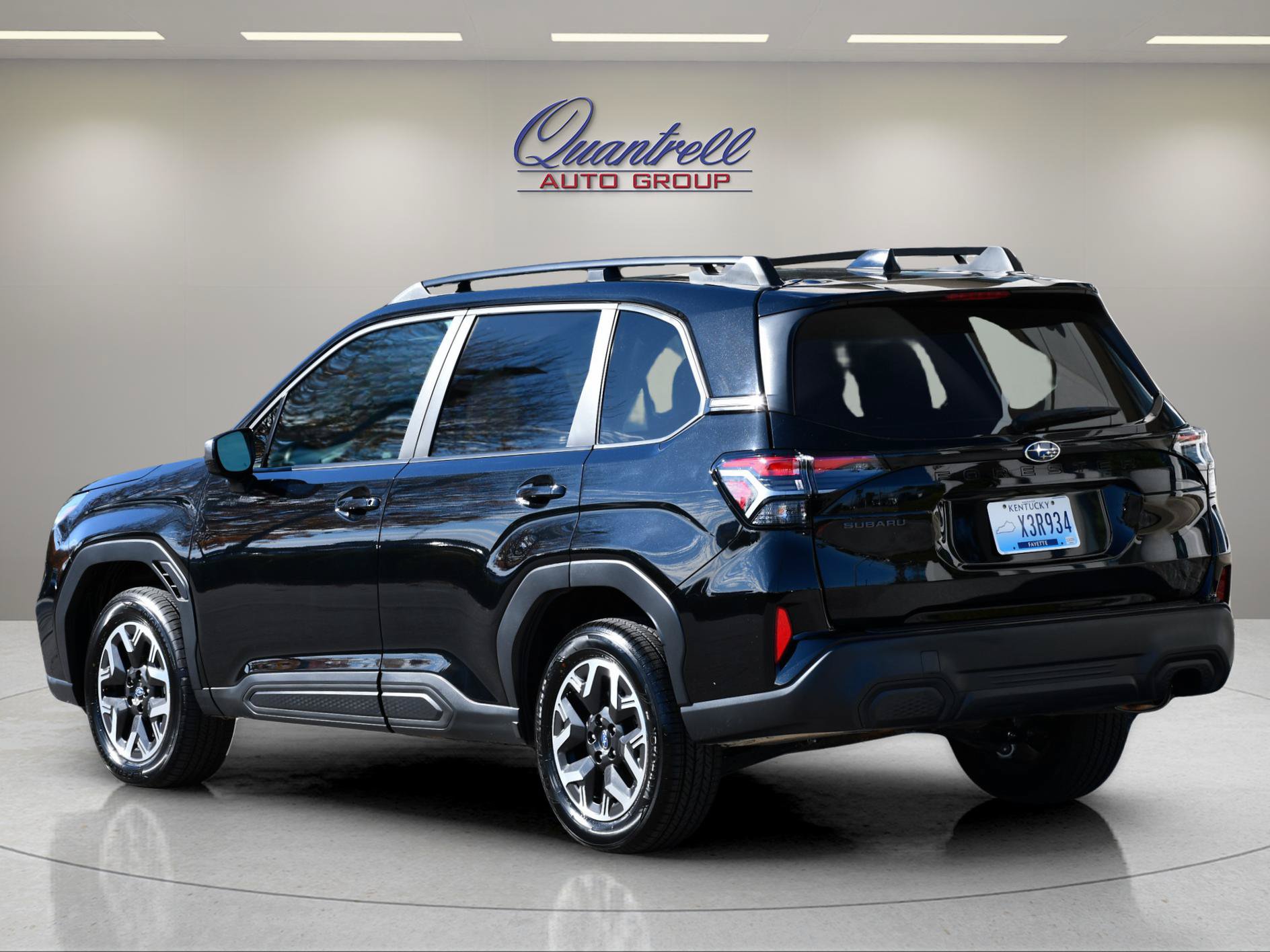 Used 2026 Subaru Forester Premium AWD/4WD image 5