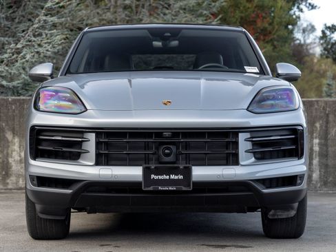 Certified 2026 Porsche Cayenne Coupe AWD/4WD image 8