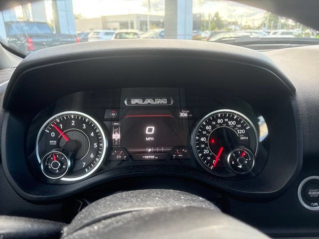 Used 2025 RAM 1500 Big Horn AWD/4WD image 13