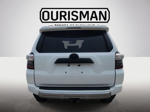 Used 2024 Toyota 4Runner TRD Off-Road Premium AWD/4WD image 6