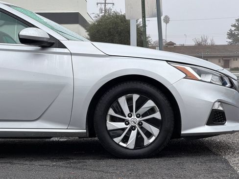 Used 2019 Nissan Altima 2.5 S image 34
