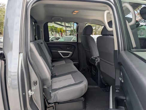 Certified 2024 Nissan Titan SV w/ SV Convenience Package image 18