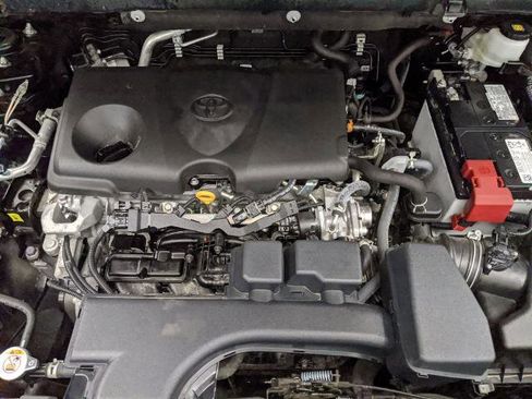 Used 2024 Toyota RAV4 LE image 27