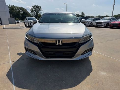 Used 2018 Honda Accord Sport image 8