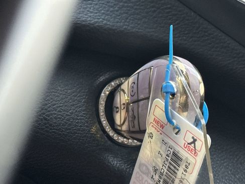 Used 2021 Jeep Cherokee Latitude image 35