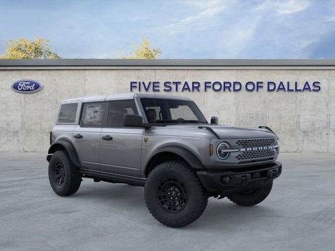 New 2026 Ford Bronco Badlands image 7
