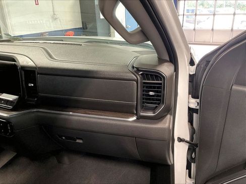 Used 2023 Chevrolet Silverado 1500 LT AWD/4WD image 13