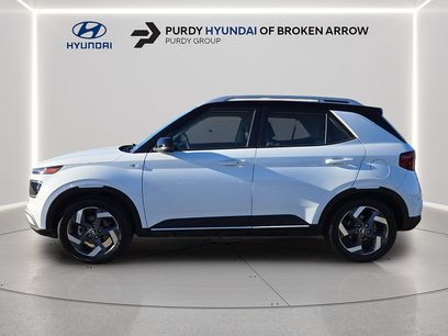 Used 2022 Hyundai Venue SEL